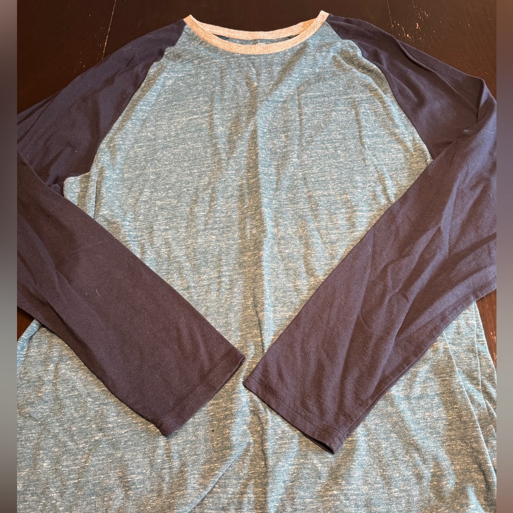 Mens Old Navy long sleeve shirt